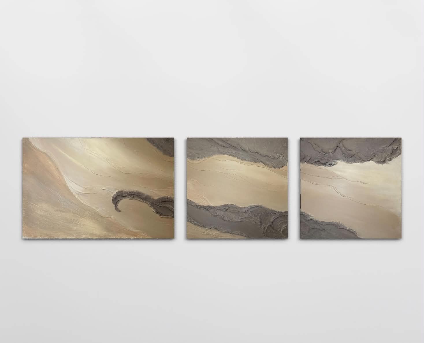 Triptyk over kommode